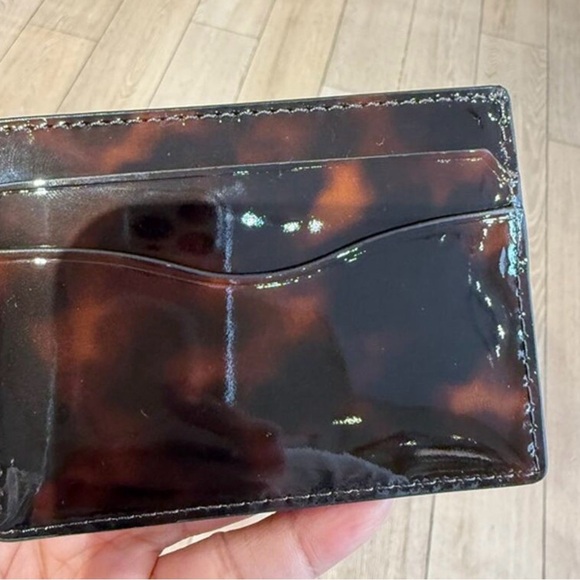 Tory Burch Emerson Tortoise Card Holder - Picture 2 of 2